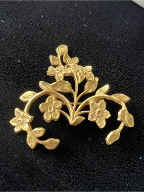 Handmade Forget-Me-Not Floral Brooch